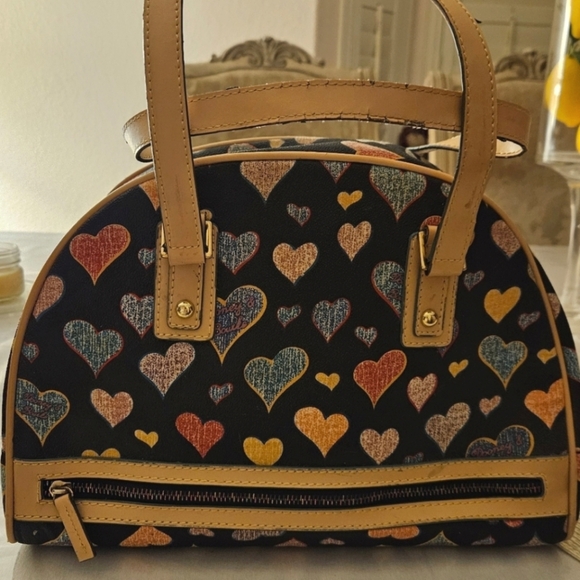 Dooney & Bourke Vintage Doodle  "GRAFITTI" Black Hearts Patterned Bowler Bag - Picture 1 of 9